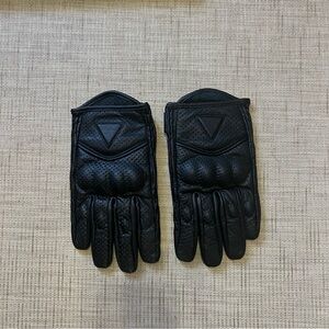 Perforated Leather Motorcycle Gloves With Knuckle Protection Black Men's Size S